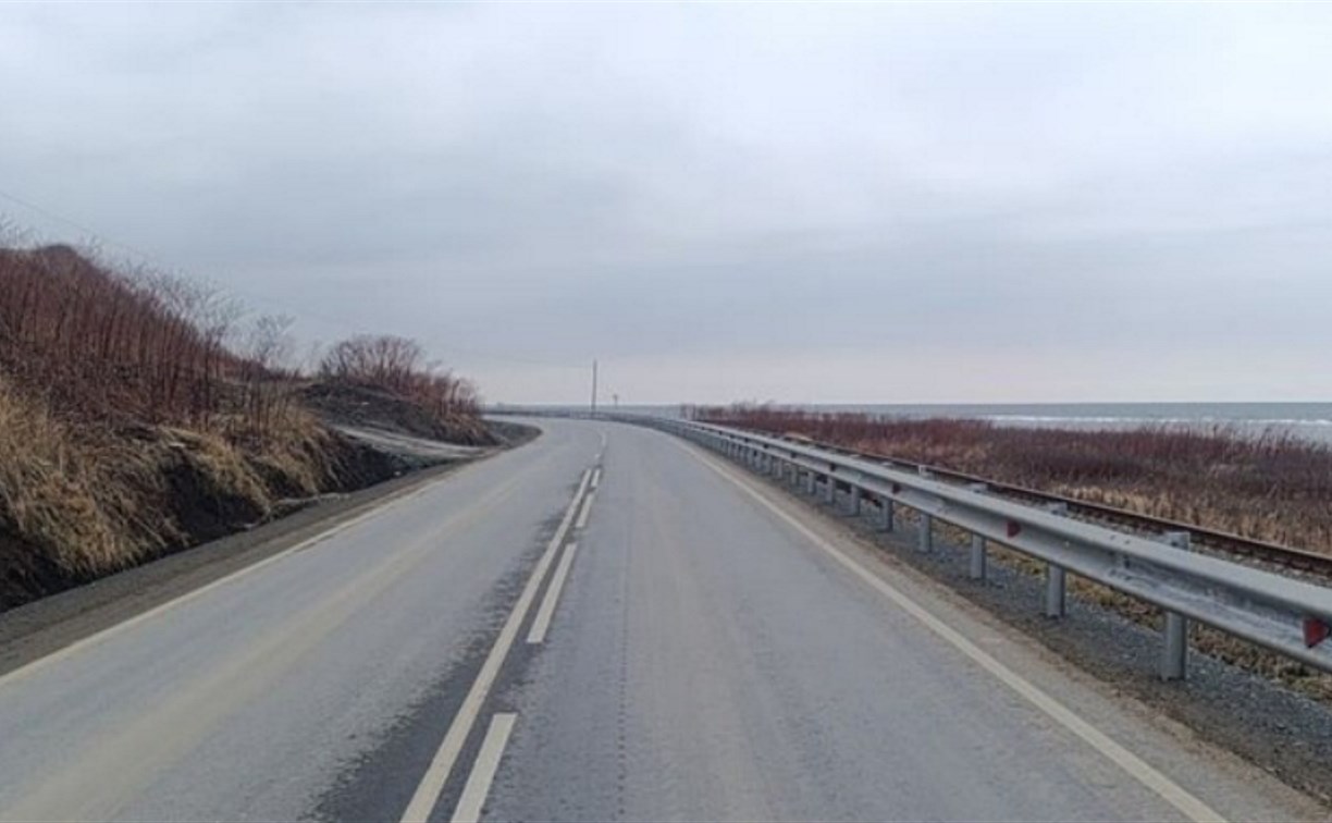 В Холмском районе завершён ремонт участка трассы Зырянское – Люблино