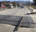 В Южно-Сахалинске нашли нарушения на ж/д переездах
