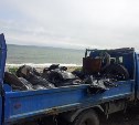 Активисты экологического отряда «Соболь» вывезли 37 мешков мусора с территории  озера Тунайча