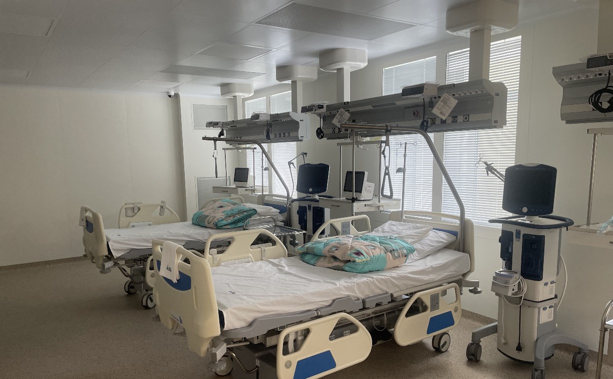 В новом сахалинском хирургическом центре начали оформление первых пациентов