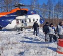 К избирателям Сахалинской области летают на вертолётах и добираются на вездеходах