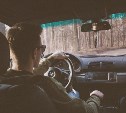 "Завалил теорию": неоднократно судимый сахалинец купил права на вождение и попался 