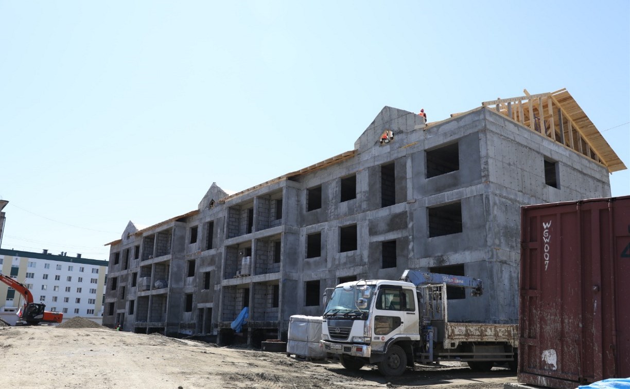 Новые квартиры получат более 70 семей в Макаровском районе