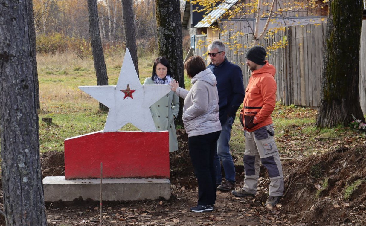Места захоронения советских воинов реставрируют в Победино и Рощино