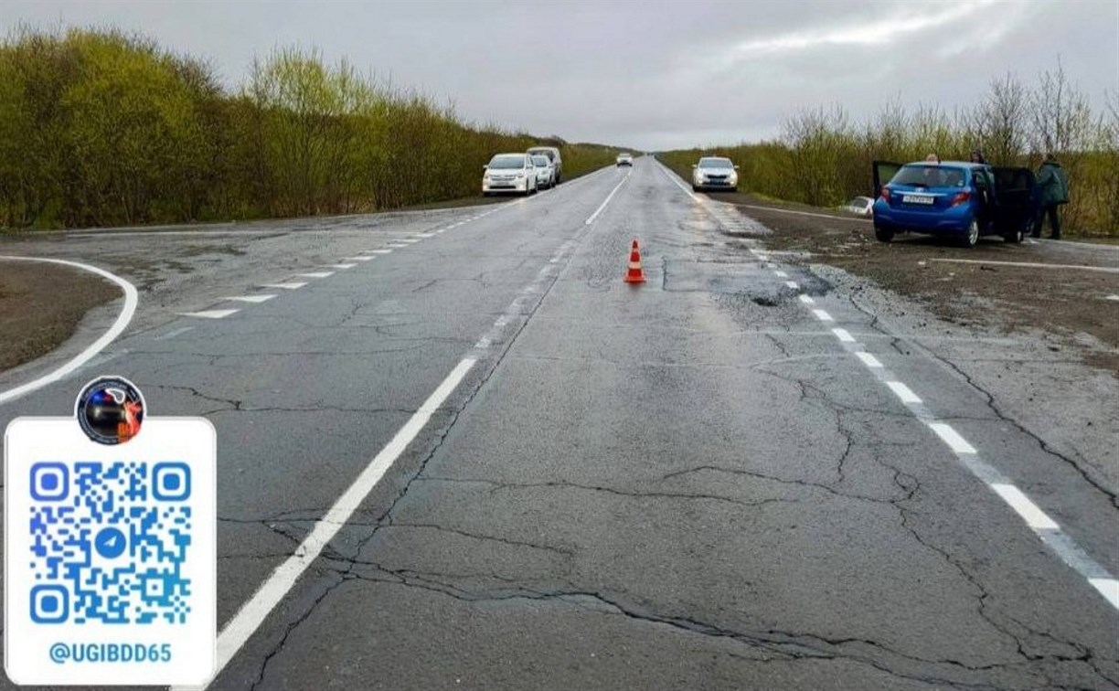 Трое пострадавших: в Поронайском районе жёсткое ДТП попало в объектив видеорегистратора