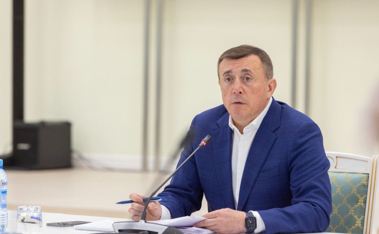 Губернатор потребовал от властей Тымовского района срочно исправить ошибки по расселению аварийного жилья