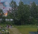 Жители Южно-Сахалинска сообщили о возгорании на территории частного жилого дома