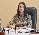 Сахалинской чиновнице, которая прославилась своими коленями, предъявили новое обвинение