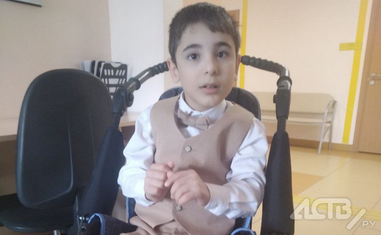 От сердца к сердцу: сахалинцы за день собрали остаток суммы на реабилитацию Ноя Бадеяна