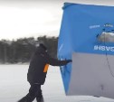 Особенности сахалинской рыбалки в одном видео: летающая палатка, гирлянды и корюшка на сковороде