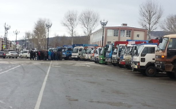 На «Флешмобе кран-балок» решили повысить стоимость перевозок в Южно-Сахалинске