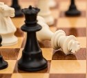 За победу в блиц-турнире по шахматам боролись 39 сахалинцев