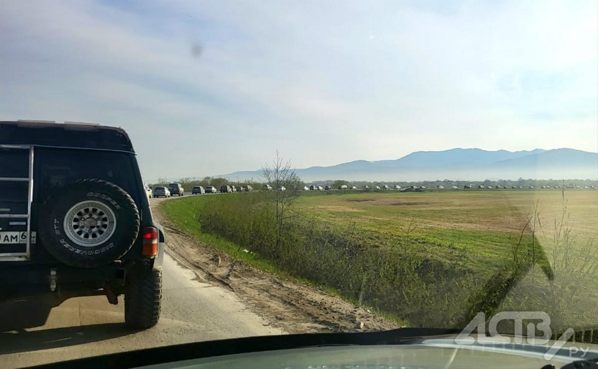 Жители Новотроицкого жалуются на огромные пробки в сторону Южно-Сахалинска  - Новости Сахалинской области - astv.ru