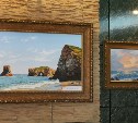 Сахалинский художник открыл выставку пейзажей острова