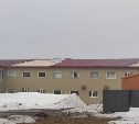 Ветер сорвал часть школьной крыши в Курильске