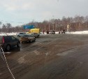 Две "Тойоты" столкнулись на окраине Южно-Сахалинска