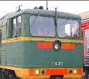 Железнодорожная платформа в Корсакове принимает пассажиров без освещения