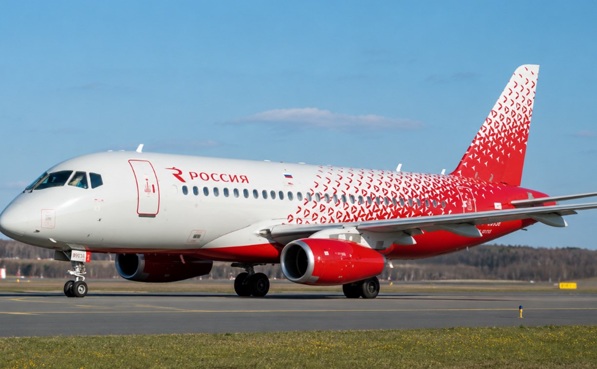 Сразу у двух Superjet в Шереметьево возникли проблемы с двигателями