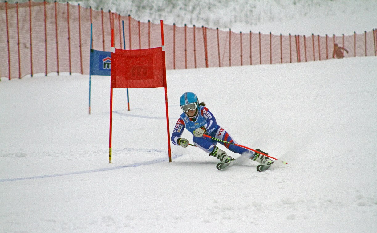 Борьба за кубки области и федерации горнолыжного спорта и сноуборда началась в Южно-Сахалинске