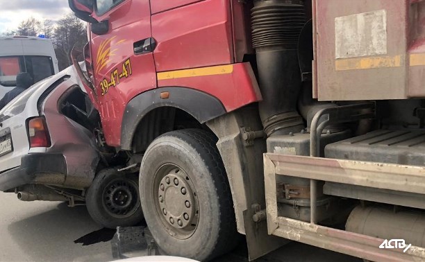 Водитель "тойоты" погибла при ДТП с грузовиком