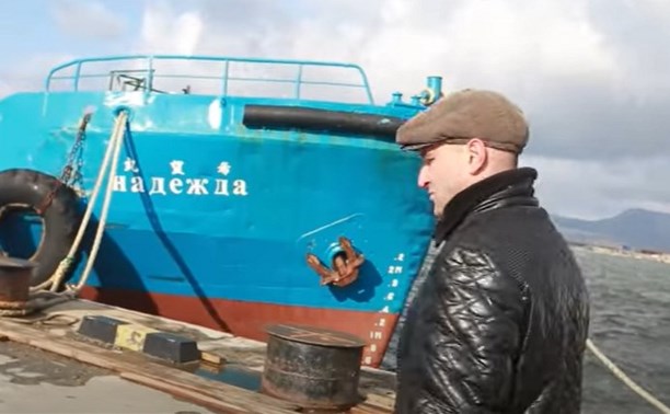 Один из рыбаков, который неделю выживал в Охотском море без воды и еды, рассказал свою историю