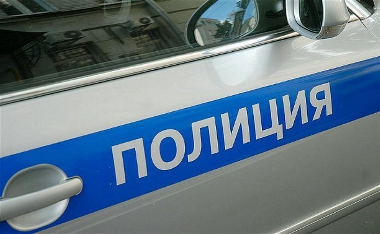 Почти 200 тысяч рублей похитил сахалинец у бывшего начальника 