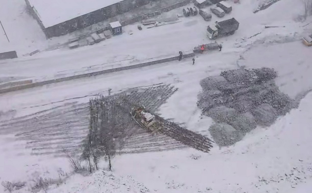 В Южно-Сахалинске продолжаются работы по продлению улицы Горького