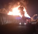 На складе рыбного завода в Поронайске произошёл пожар