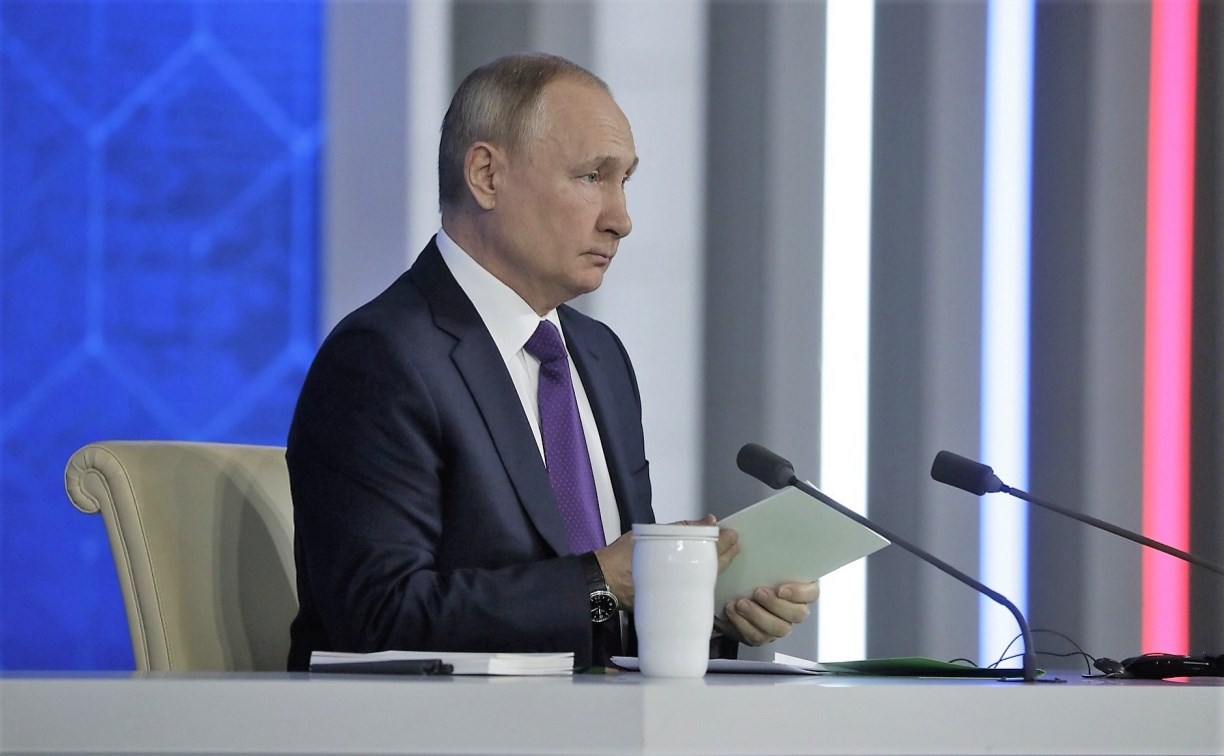 "Шлёп, шлёп": Путину предложили ввести уголовное наказание для тех, кто не вакцинировался от ковида