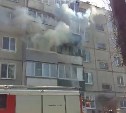 Балкон на третьем этаже многоэтажки сгорел в Южно-Сахалинске 