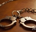Пьяный дебош на АЗС: сахалинец ударил сотрудника вневедомственной охраны во время задержания