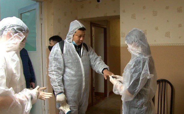 Мэрия Холмска показала, в каких условиях моряки с севшего на мель судна проведут две недели
