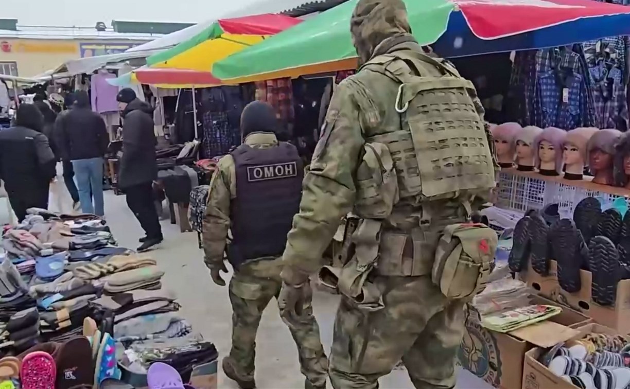 20 иностранцев, находившихся в Сахалинской области, выдворят из России