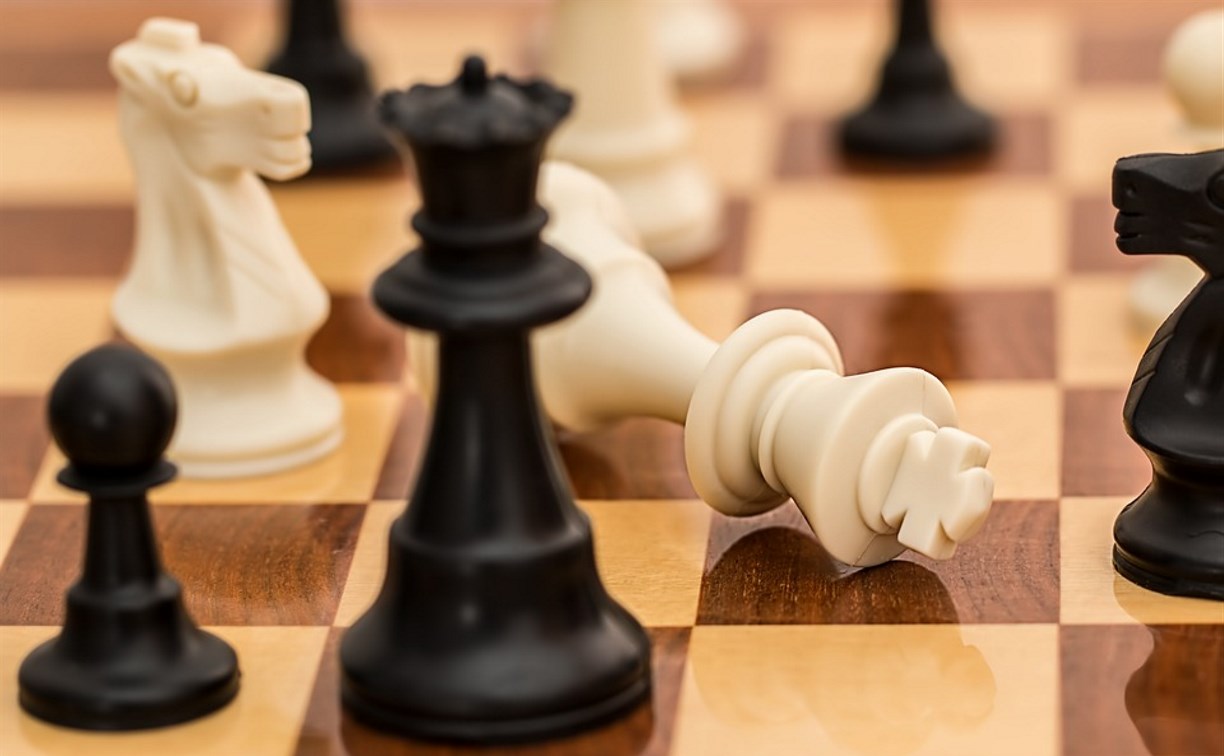 Сахалинские шахматисты сыграли во втором туре «Белой ладьи»