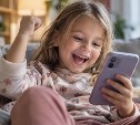 Психолог назвала правила, которые защитят детей от телефонных мошенников