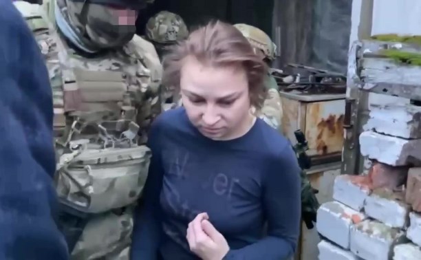 Жительница ДНР попала в тюрьму на 13 лет, раскрыв украинским спецслужбам сведения о ВС РФ