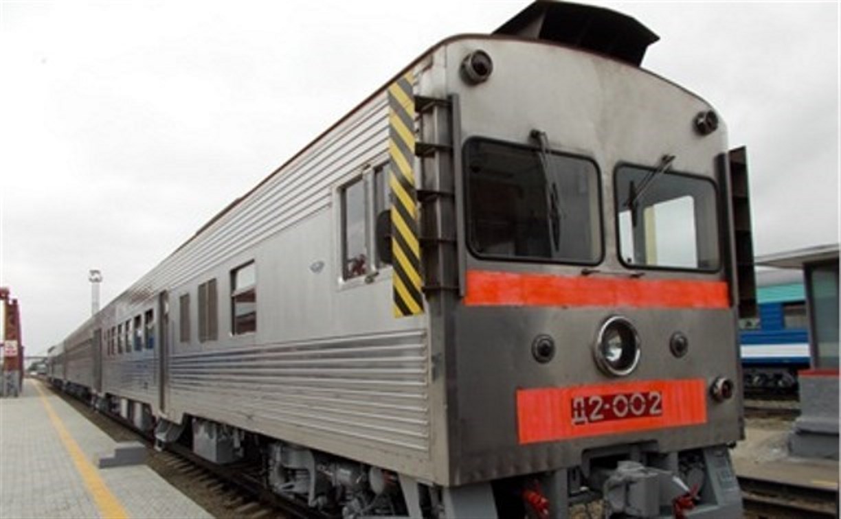 На Сахалине надолго отменяют пригородные поезда в Корсаков