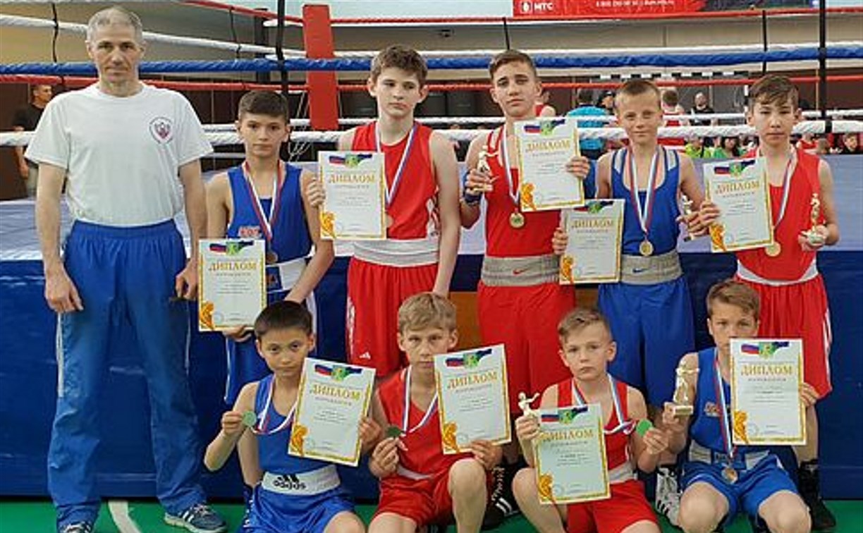 Сахалинские боксеры завоевали девять медалей дальневосточного турнира