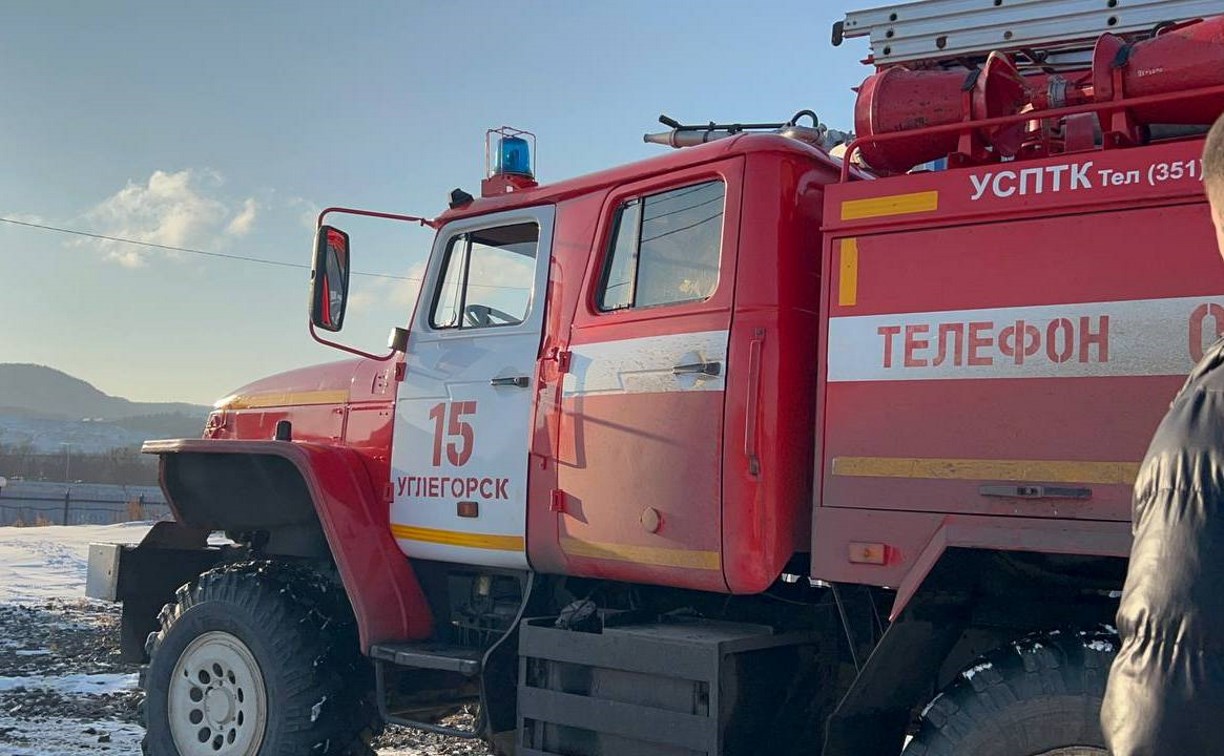 Экстренные службы съехались на водонасосную станцию в селе Никольское после сигнала о возгорании 