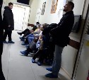 Родители жалуются на столпотворение в приемном покое детской больницы в Южно-Сахалинске
