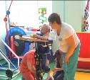 Детей с ДЦП на Сахалине реабилитируют с помощью новых тренажеров-вертикализаторов 