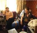 Южно-сахалинская семья живет в доме, который может развалиться в любую минуту