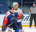 "Сахалинские Акулы" сразятся с лидером конференции "Локо-76" на домашнем льду