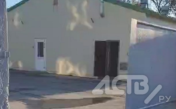 Шум с предприятия по производству питьевой воды мешает спать жителям дома в Южно-Сахалинске