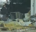 "Стена отлетела, двери задрожали": видео последствий взрыва на пивоварне в Южно-Сахалинске