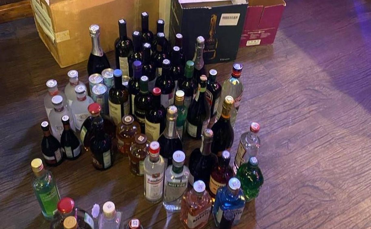 В баре в Южно-Сахалинске торговали алкоголем без лицензии - минсельхоз провёл контрольную закупку