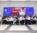 Губернатор вручил паспорта юным сахалинцам в День России