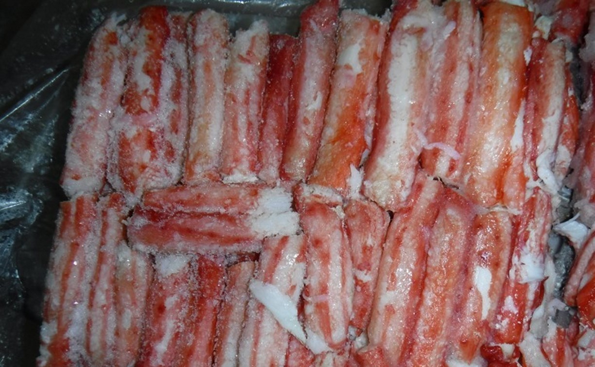 Крабовое мясо и филе рыбы спрятали в мешках на судне моряки, прибывшие на Сахалин из Пусана