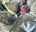 Утром в понедельник в Южно-Сахалинске загорелся склад на площади в 100 квадратов