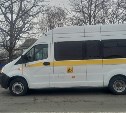 Неизвестный на автомобиле Тank зацепил GAZ и скрылся с места ДТП в Южно-Сахалинске